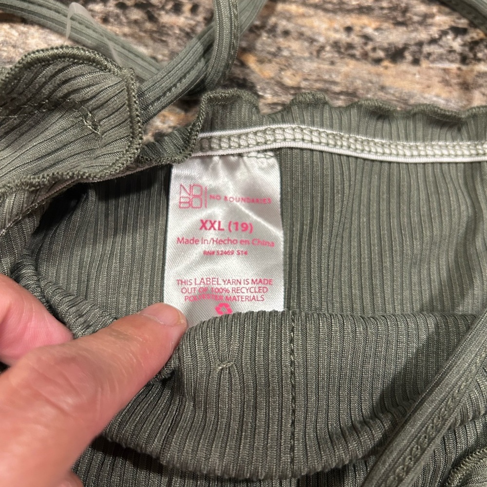 No Boundaries Sage Green Button-Up Camisole - Picture 3 of 4
